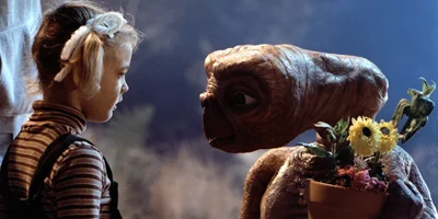 Standbild von E.T. und Drew Barrymore