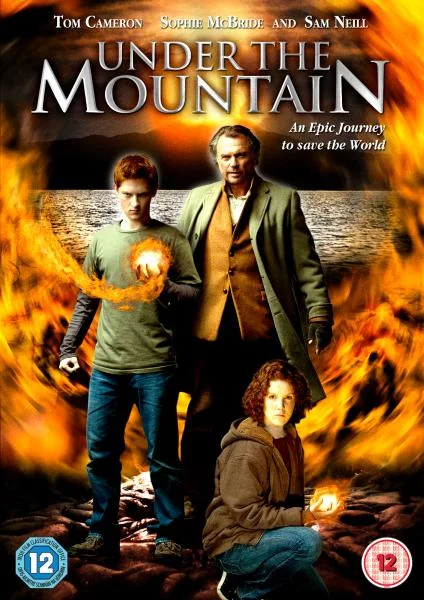 Under The Mountain Bild 1