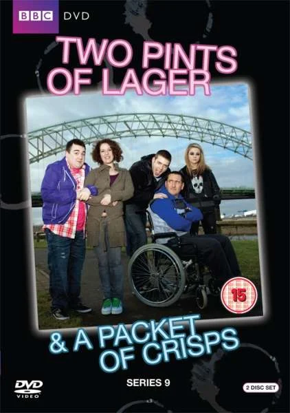 Two Pints of Lager and a Packet of Crisps - Series 9 Bild 1