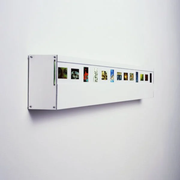 Wall Mounted Photo Slide Light with 36 Slide Spaces Bild 1