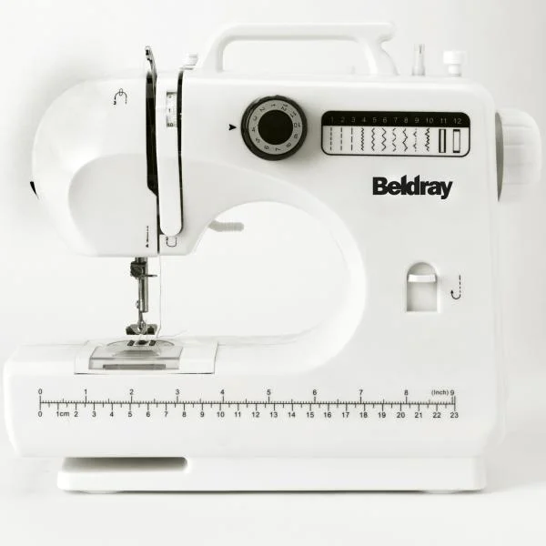 Beldray 12 Stitch Sewing Machine Bundle with FREE 200 Pc Sewing Kit With Carry Case Bild 1