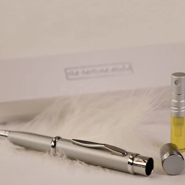 The Perfume Studio Secret Atomiseur Stift - Silber Bild 1