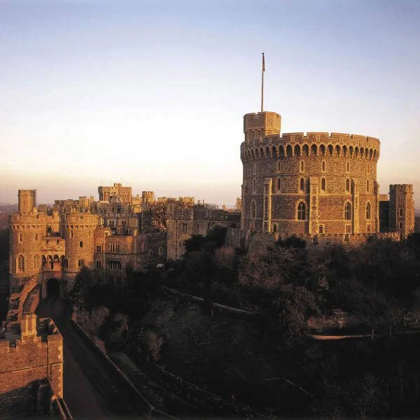 Visit to Windsor Castle and Afternoon Tea for Two Bild 1