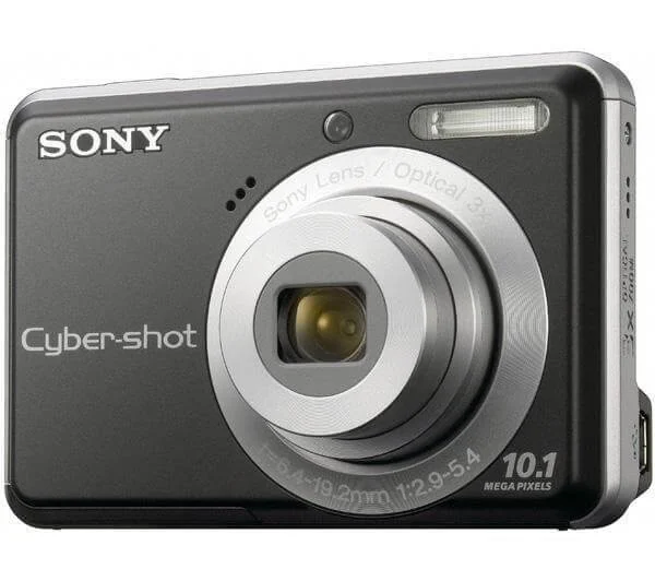 Sony Cyber-shot S930 Digital Camera. 10.1 Megapixel. 3 x optical zoom. 2.4 Inch LCD Screen - Black Bild 1