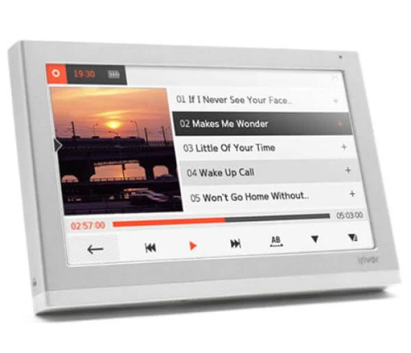 iRiver P7 16GB Flash Portable Media Player Bild 1