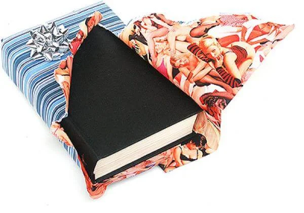 Boys Raunchy Wrapping Paper Bild 1