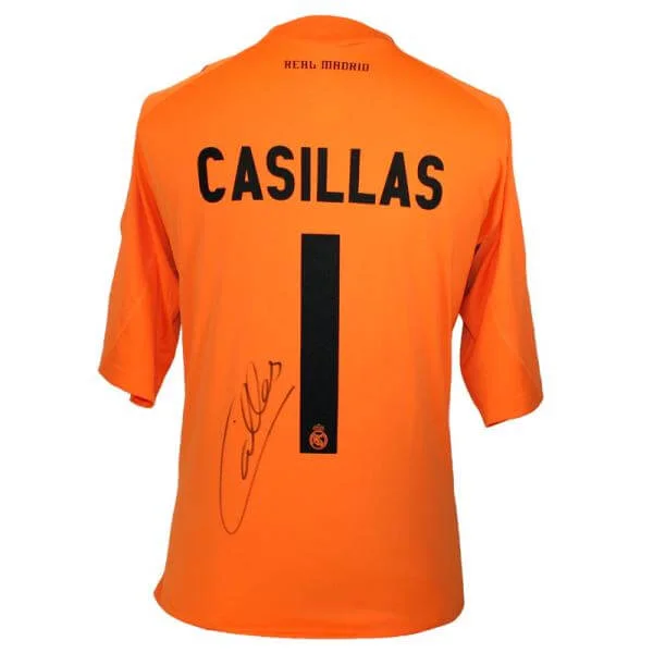 Iker Casillas Signed Real Madrid Shirt Bild 1
