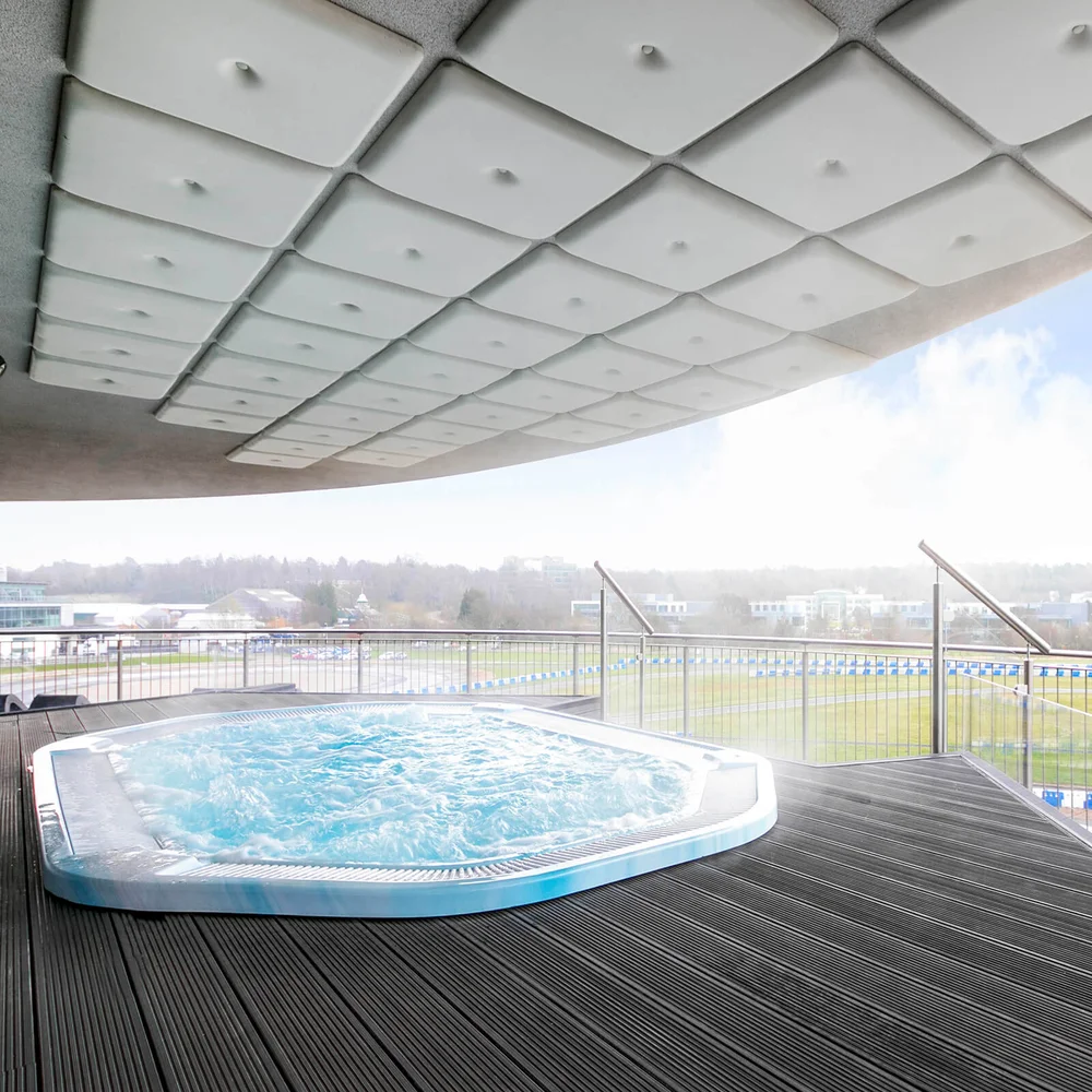 50% Off Spa Treat with Lunch or Afternoon Tea at Brooklands Hotel, Surrey Bild 1