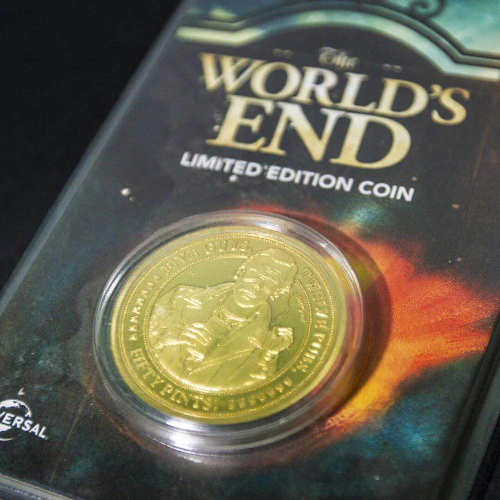 World's End-Sammelmünze: Gold Variante - Zavvi Exklusiv (1000 Exemplare) Bild 1