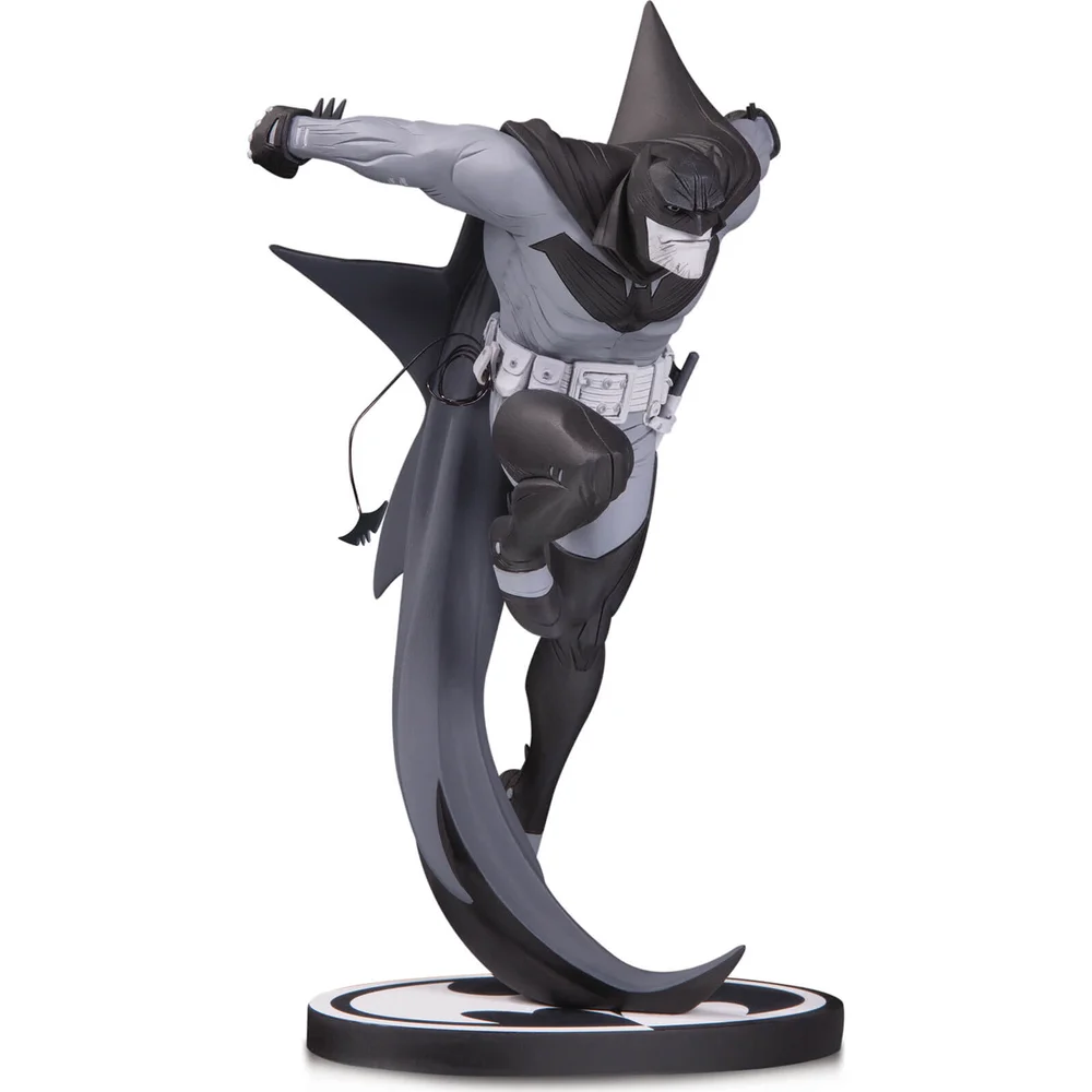 DC Collectibles Batman Black and White White Knight Batman by Sean Murphy Statue Bild 1