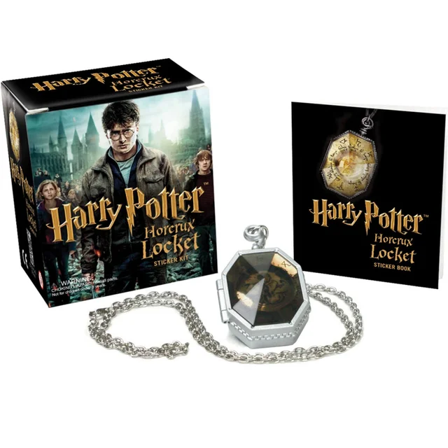 Harry Potter Set mit Horkrux-Medaillon Stickeralbum