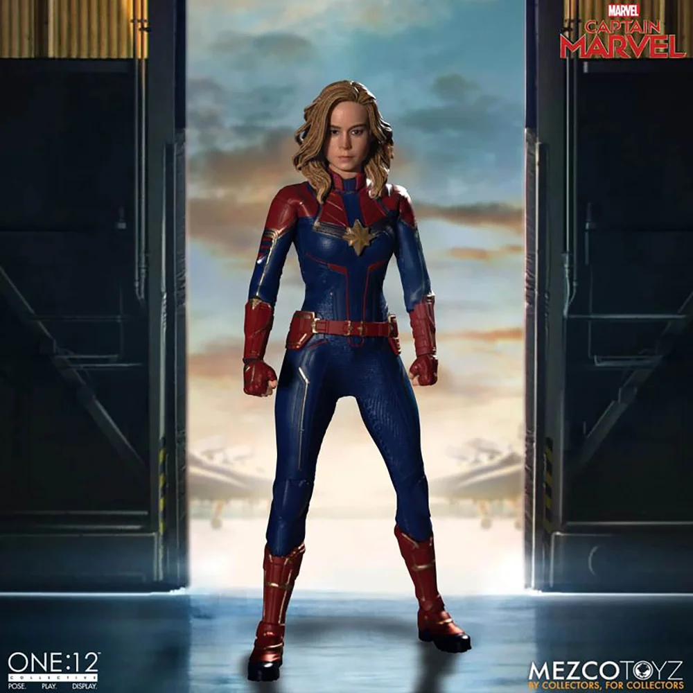 Mezco One:12 Collective Marvel Action Figure: Captain Marvel Bild 1