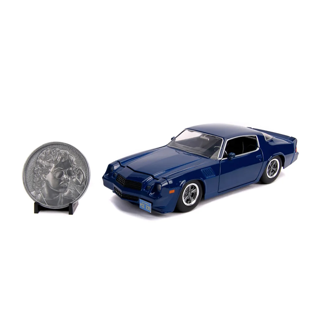 Jada Druckguss im Maßstab 1:24 Stranger Things Billy's Chevy Camaro mit Sammlermünze Bild 1