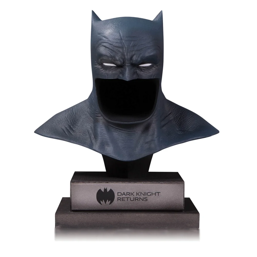 DC Collectibles DC Gallery Dark Knight Returns Cowl Bild 1