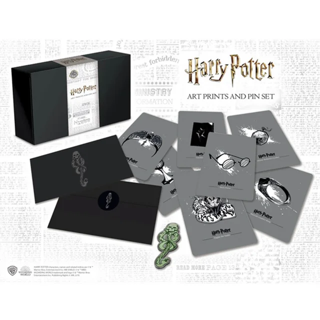 Harry Potter Collectable Glow In The Dark Pin Badge And Art Cards