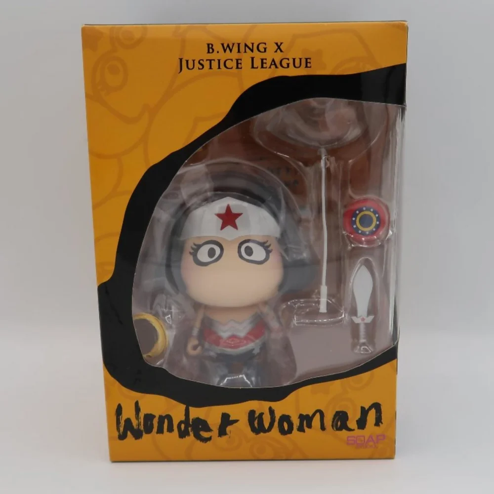 Soap Studios B.Wing X DC Comics Wonder Woman 4" Sammelfigur - Zavvi UK Exclusive Bild 1