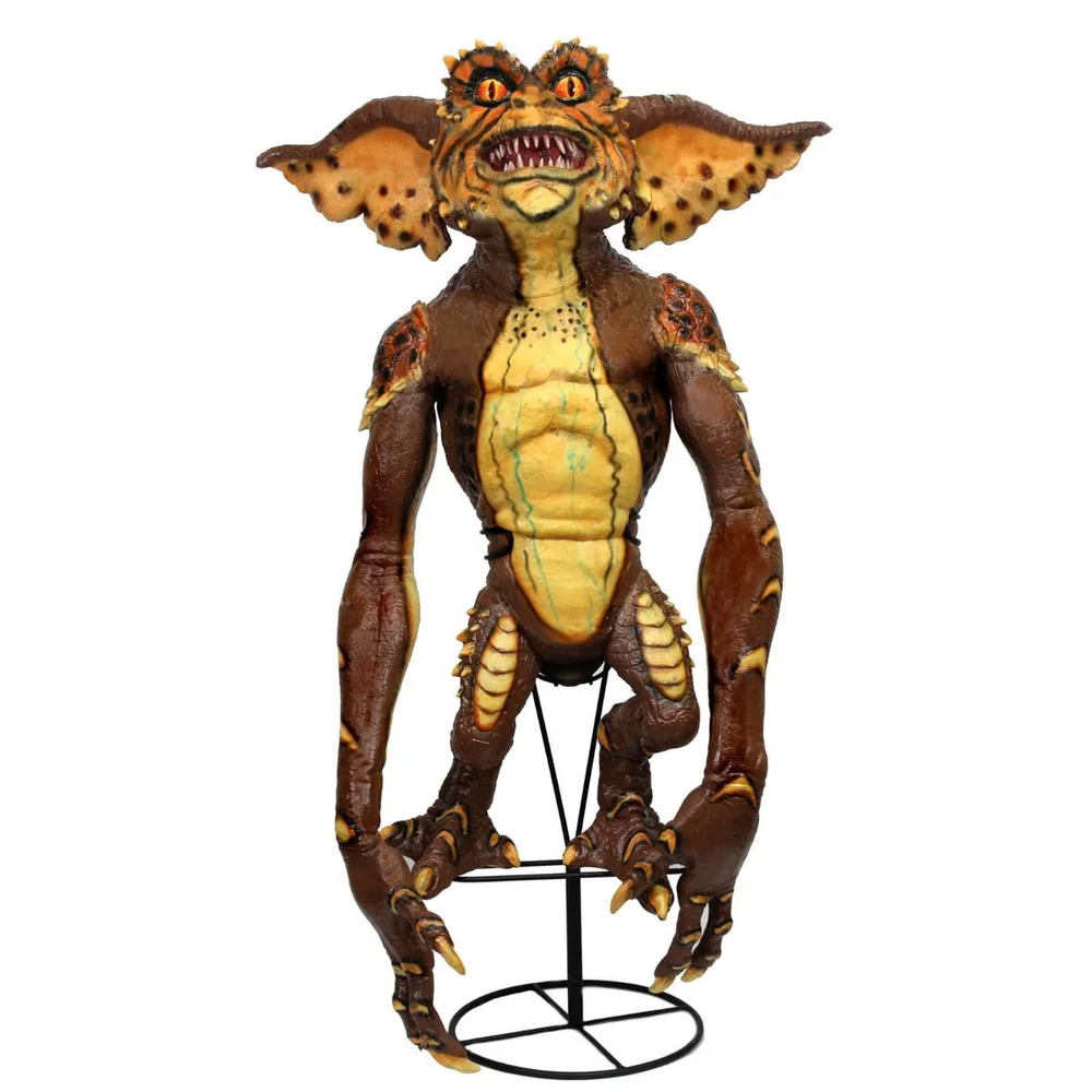 NECA Gremlins Brown Gremlin 30 Inch Prop Replica Stunt Puppet Bild 1