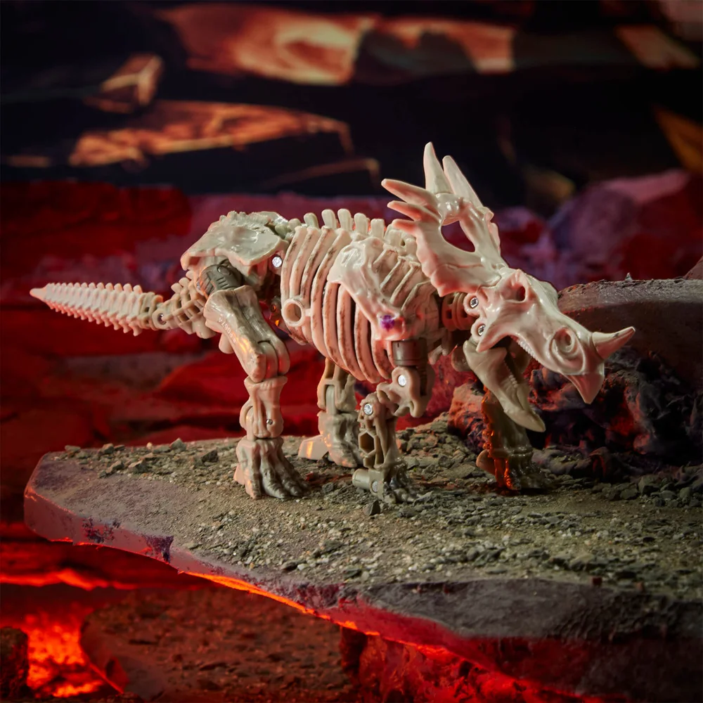 Hasbro Transformers Generations War for Cybertron: Kingdom Deluxe WFC-K15 Ractonite Actionfigur Bild 1