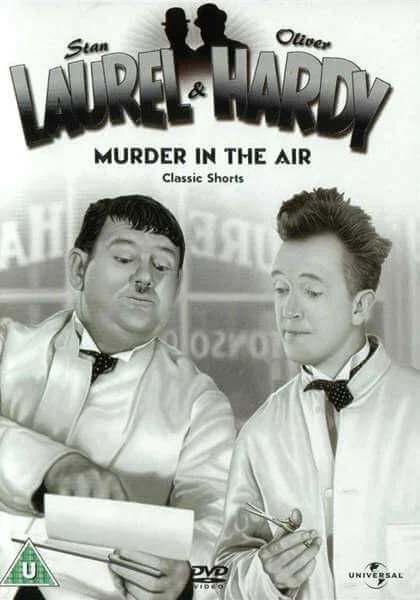 Laurel & Hardy - Murder In The Air Classic Shorts Bild 1
