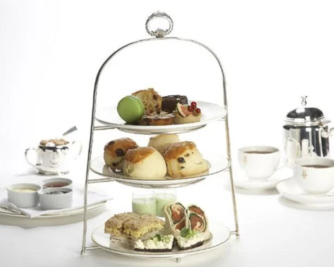 Champagne Afternoon Tea at Harrods for Two Bild 1