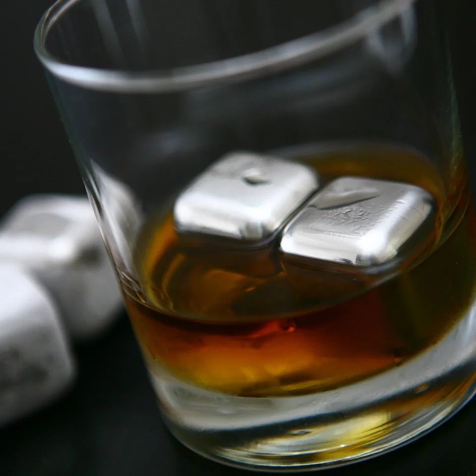 SPARQ Stainless Steel Whisky Cubes (Set of 4) Bild 1