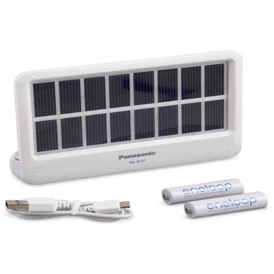 Panasonic BG-BL0AA Solar Charging Portable Power Bank for Mobile Devices - White Bild 1
