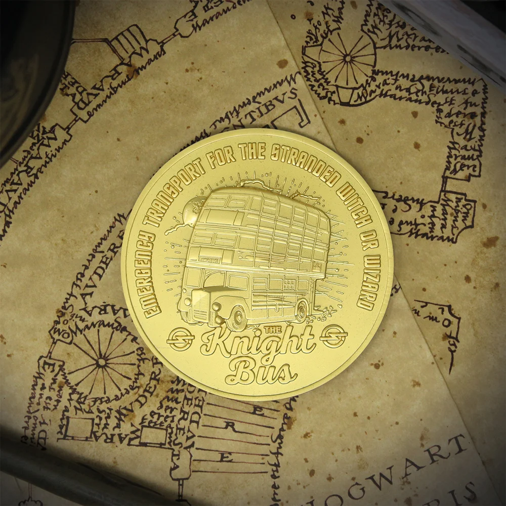 Harry Potter 24k Gold Plated Knight Bus Limited Edition Medallion - Zavvi Exclusive by DUST! Bild 1