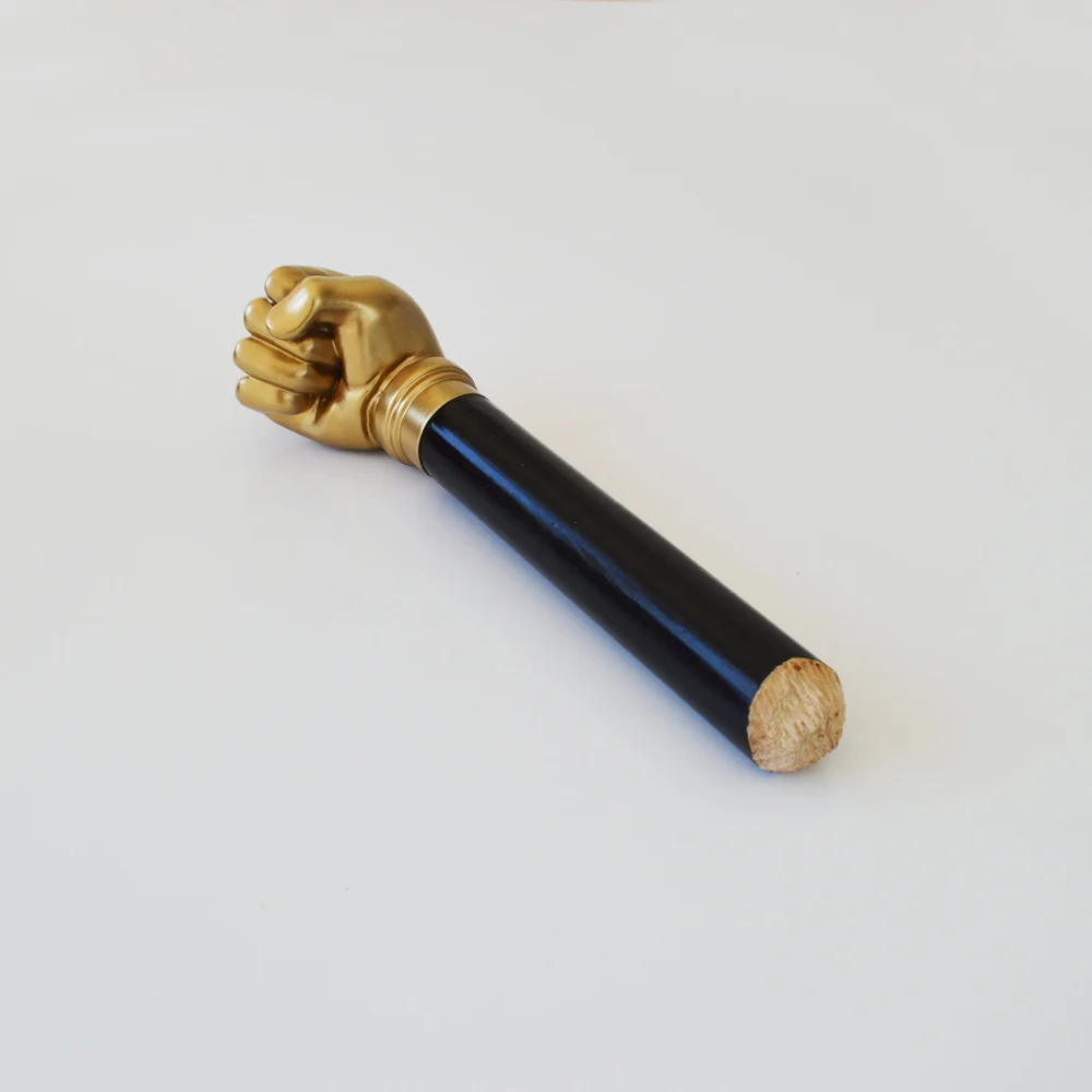 DUST! Biff Tannen's Walking Cane (Broken Version) Back To The Future Prop Replica - 1:1 Scale - Zavvi Exclusive Bild 1