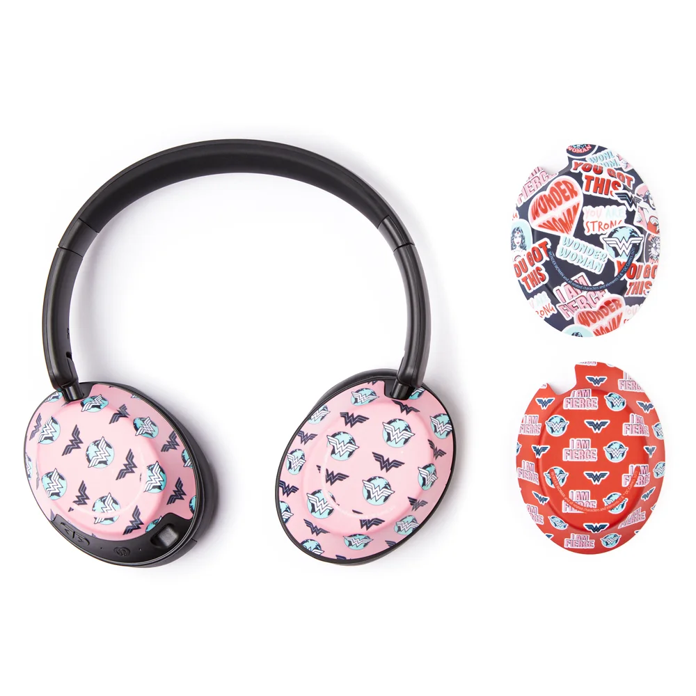 MOTH x Wonder Woman I Am Fierce Over-Ear Headphones & Caps Bild 1