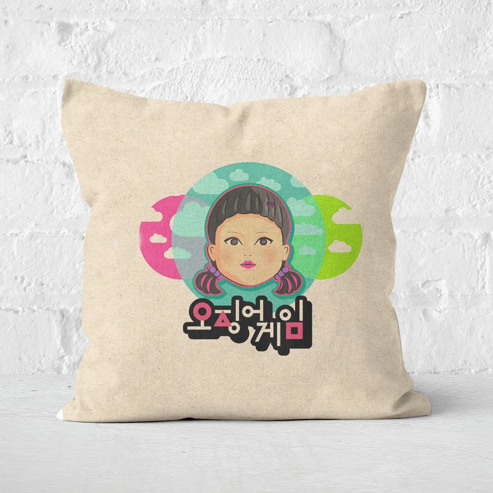 Squid Game Doll Glitch Square Cushion - 40x40cm - Soft Touch Bild 1