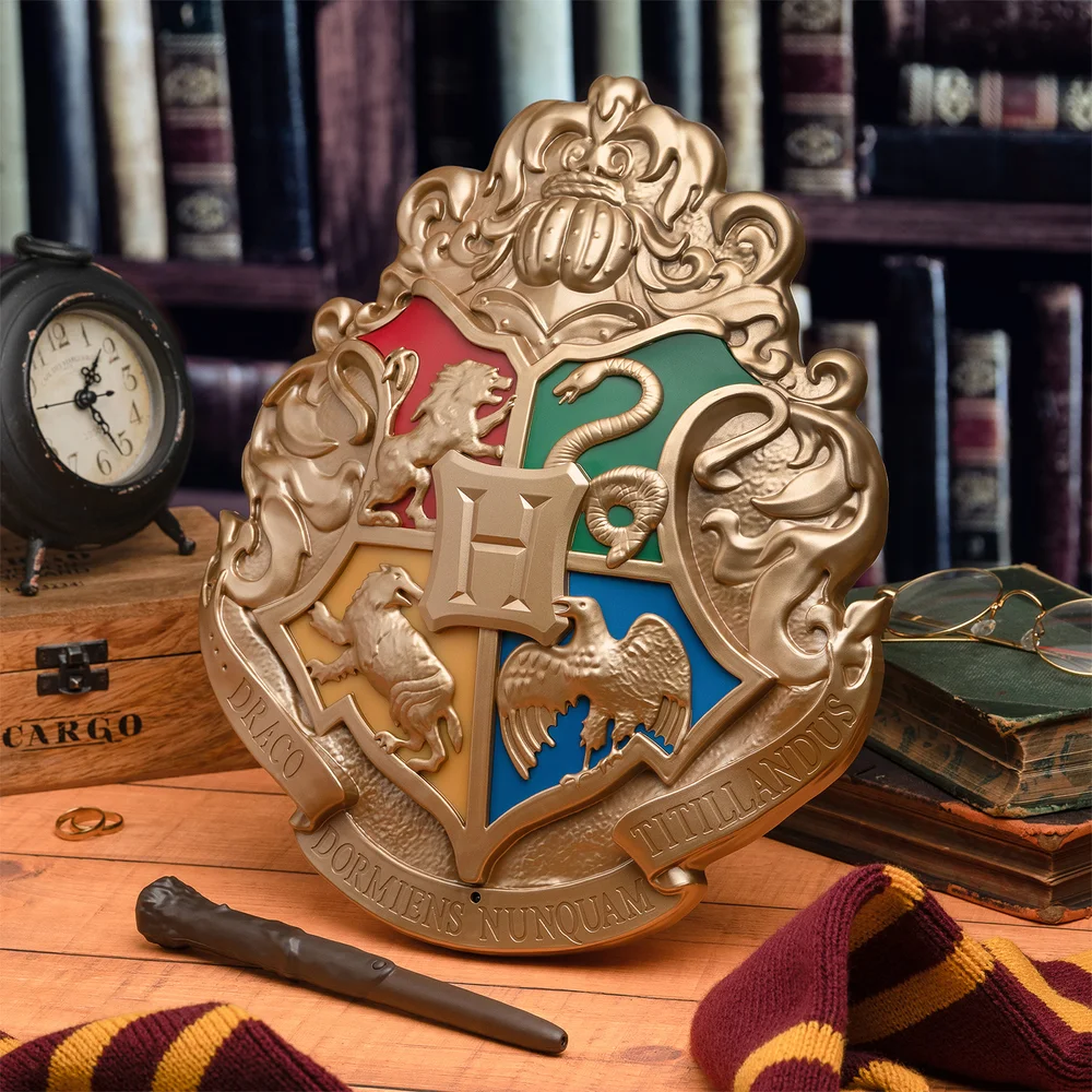 Harry Potter Hogwarts Crest Light with Wand Control Bild 1