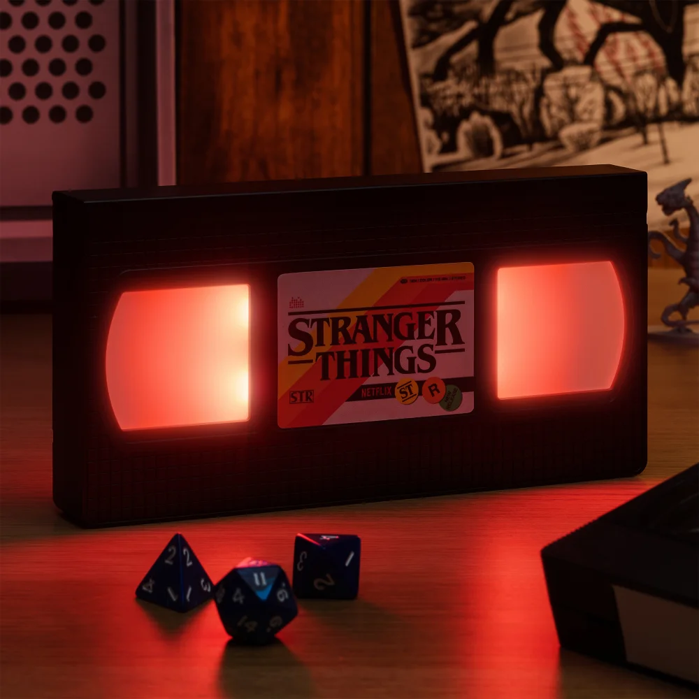 Stranger Things VHS Logo Light Bild 1