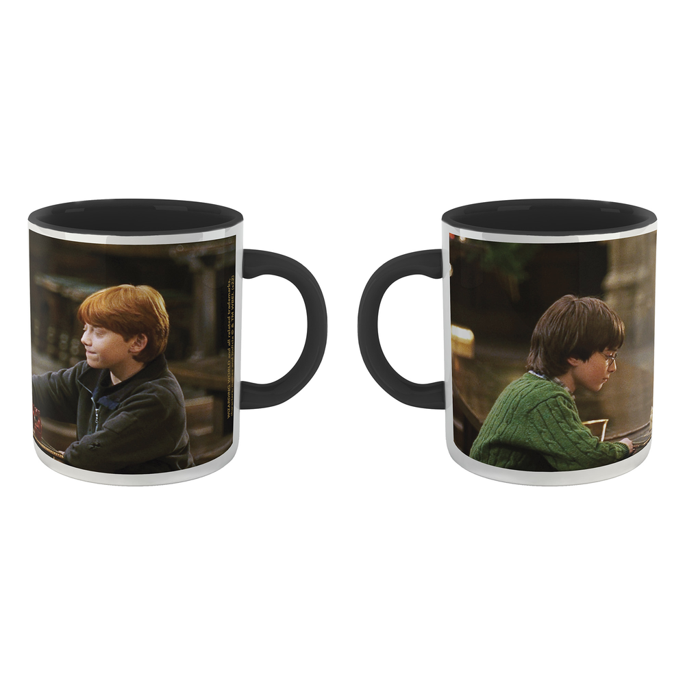 Harry Potter Harry And Ron - Playing Chess Mug - Black Bild 1