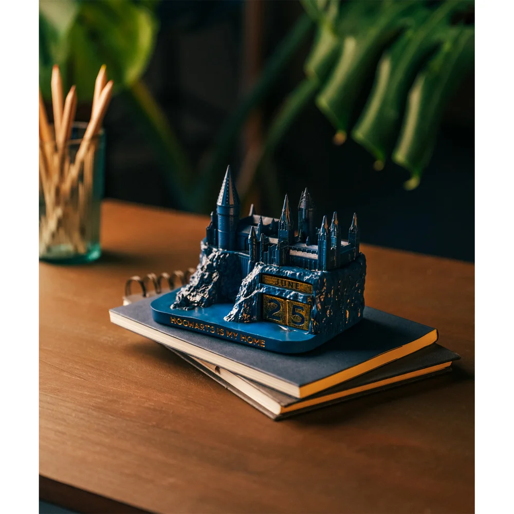 Harry Potter Hogwarts 3D Perpetual Calendar Bild 1