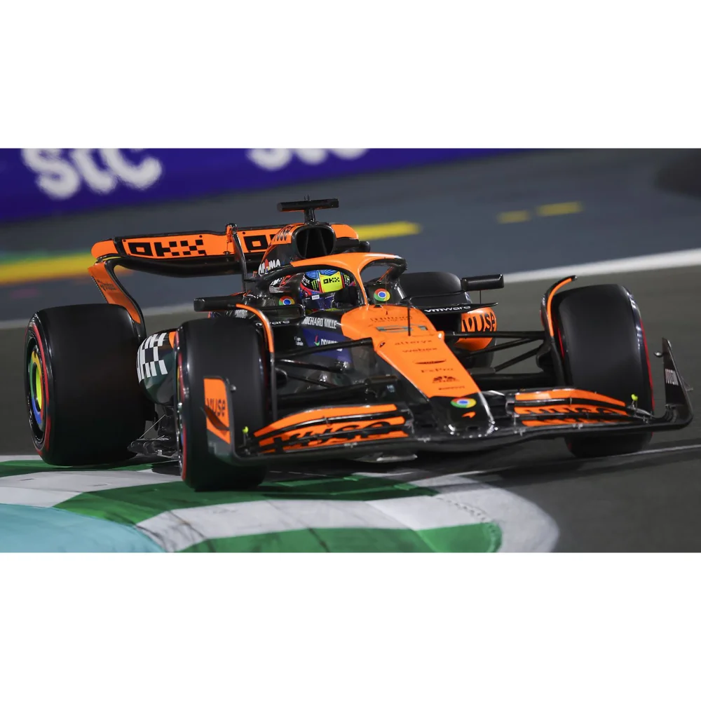 Minichamps 1:18 Mclaren Formula 1 Team MCL38 Oscar Piastri 2024 Bild 1