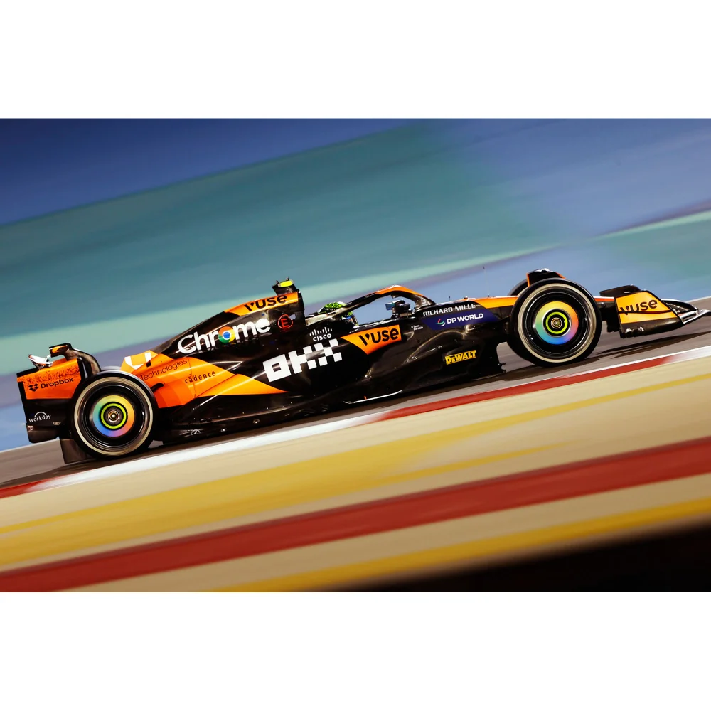 Minichamps 1:18 Mclaren Formula 1 Team MCL38 Lando Norris 2024 Bild 1