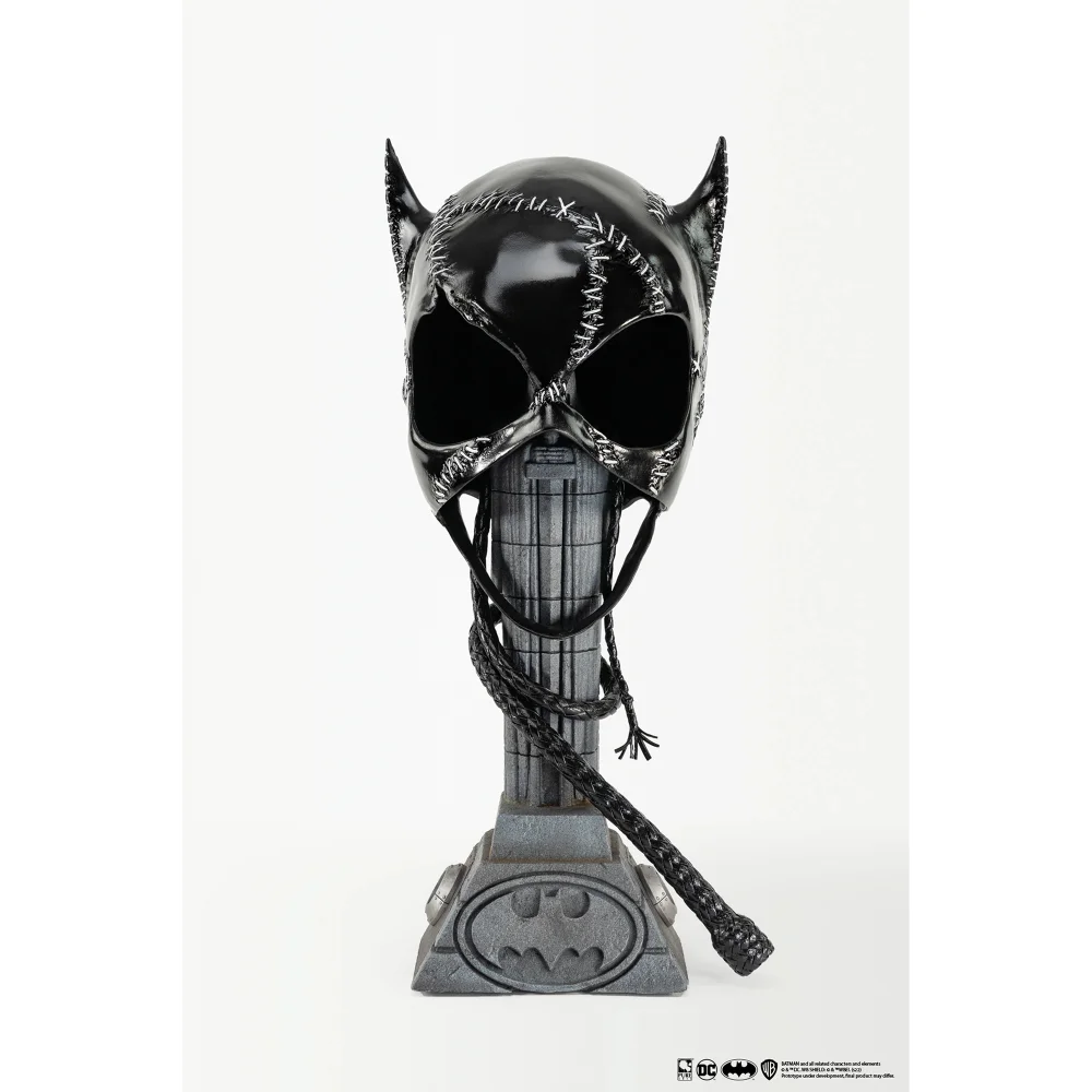 PureArts DC Comics Catwoman 1/1 Scale Mask Replica Bild 1