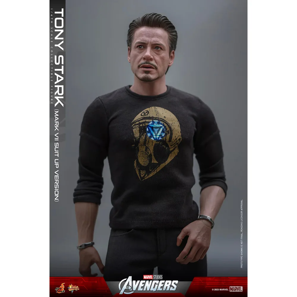 Hot Toys 1:6 Scale Marvel The Avengers Tony Stark Mark VII Suit-Up Statue Bild 1