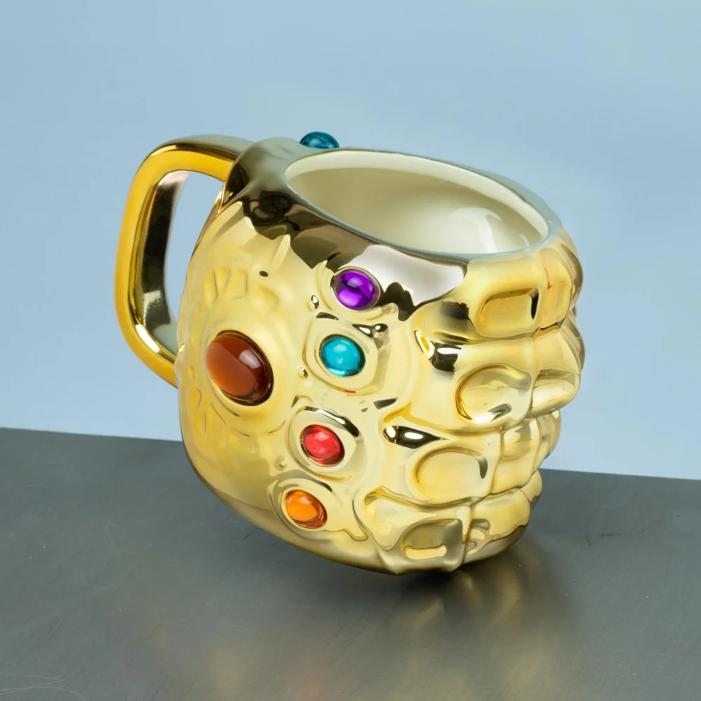 Marvel Infinity Gauntlet Shaped Mug Bild 1