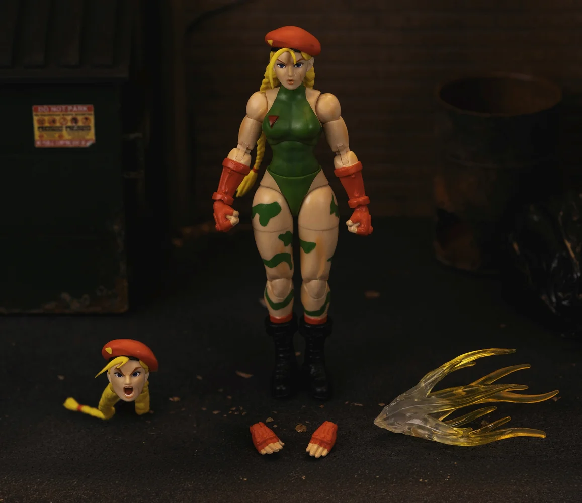 CAMMY STREET FIGHTER 6 INCH DELUXE COLLECTOR FIGURE Bild 1