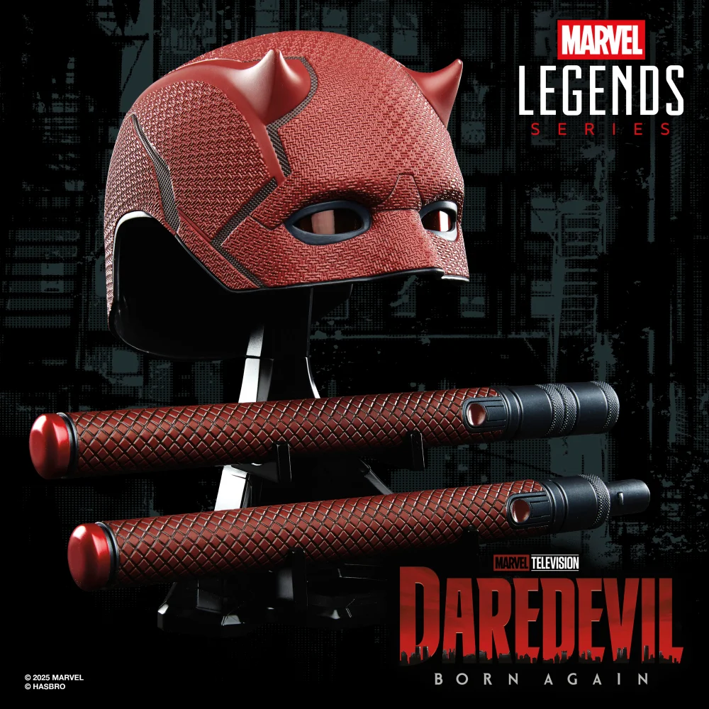 Hasbro Marvel Legends Series Daredevil: Born Again Premium Roleplay Mask and Billy Club Bild 1
