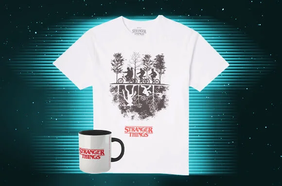 STRANGER THINGS TASSSE & T-SHIRT