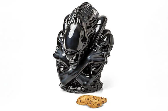 ALIEN WARRIOR KEKSDOSE